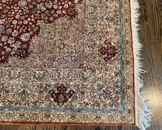 Silk rug 4' x 6'