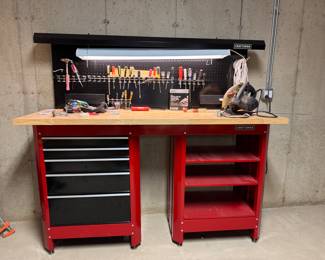 Craftsman work bench