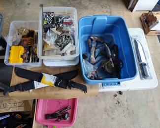 Small drill sets, various screws of all kinds and some vintage tools