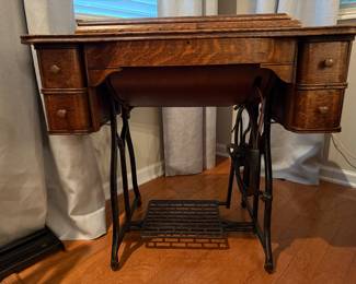 Treadle sewing machine, wrought iron with beautiful oak