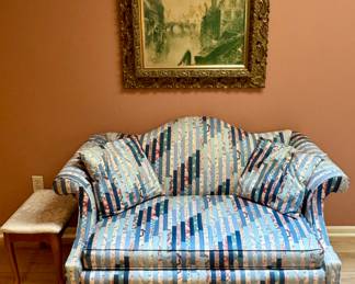 Very cute Love Seat • Wall
Art with Ornamental Frame