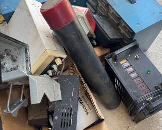 Vintage electronics and CB’s and more