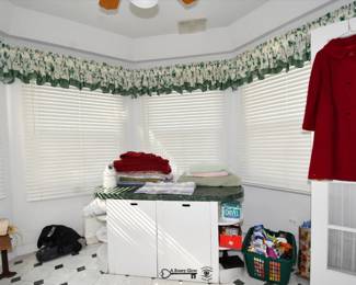 1019Laundry Room