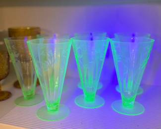uranium glasses