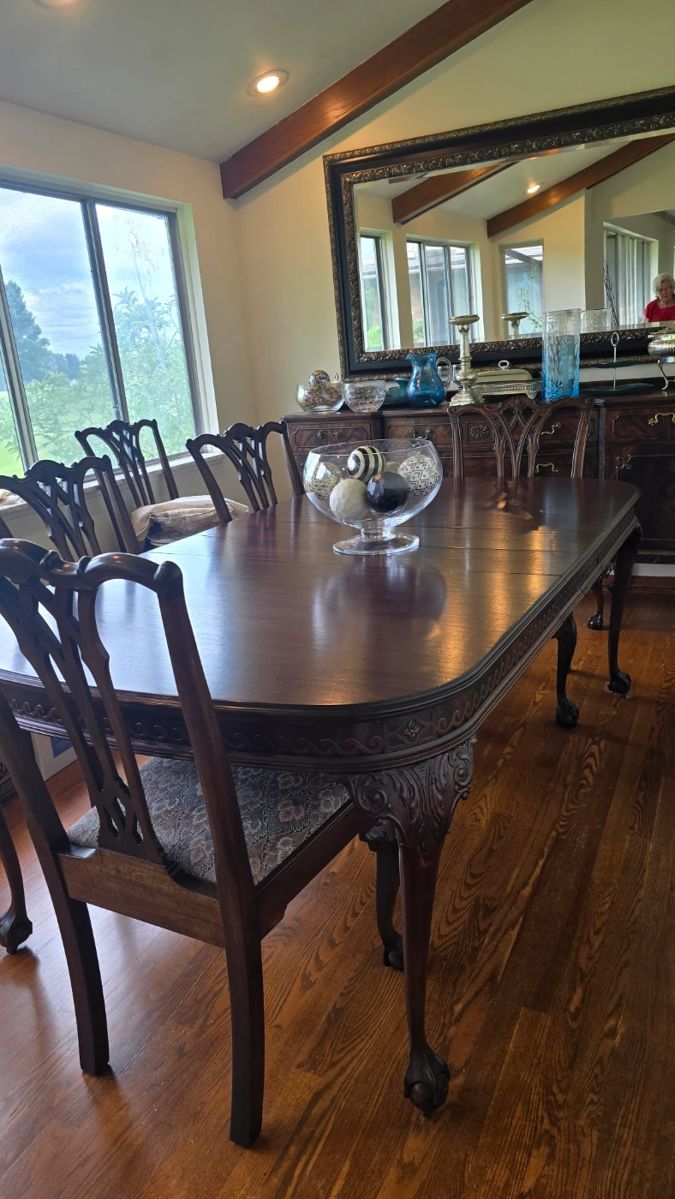 Beautifully Carved Wood Dining Set, 6 Chairs, 4 Leaves