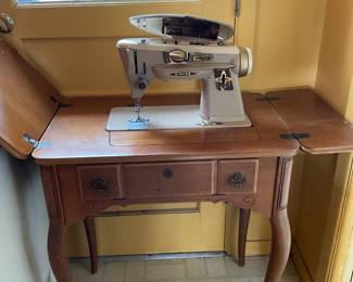 Singer Rocketeer sewing machine and table