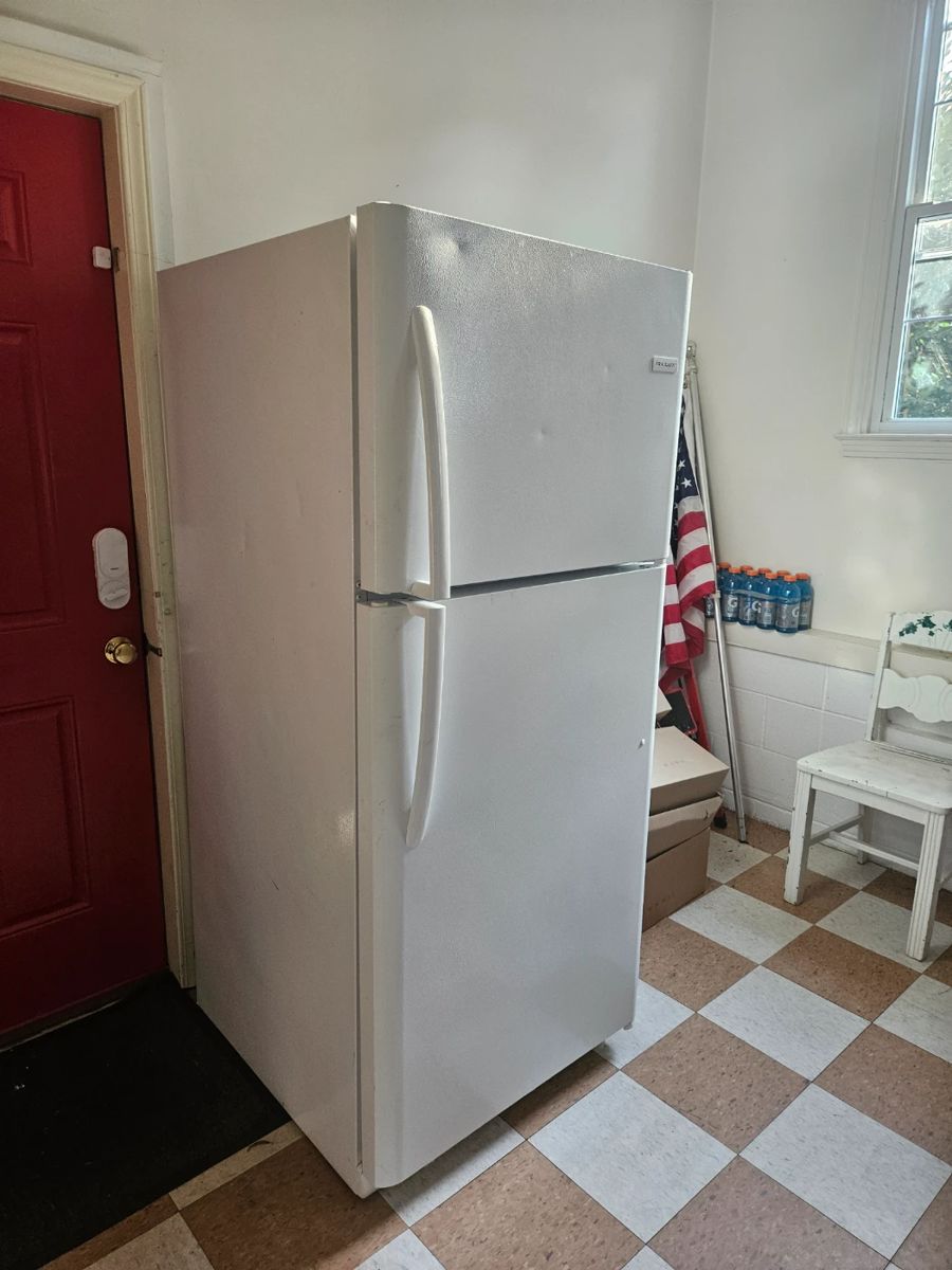frigidaire 20.5 cubic feet