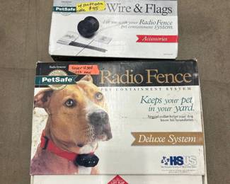 PetSafe Radio Fence Deluxe Pet Containment System + Wire & Flags Kit