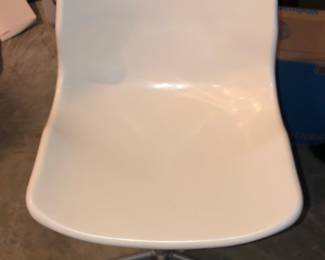 White desk chair