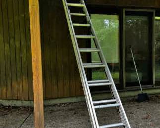 Aluminum Ladder