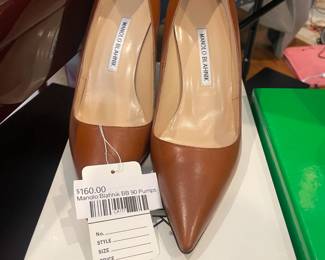 Manolo Blahnik BB 90 Pumps 