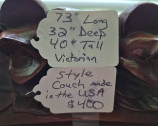 Victorian Style Couch measurements $125