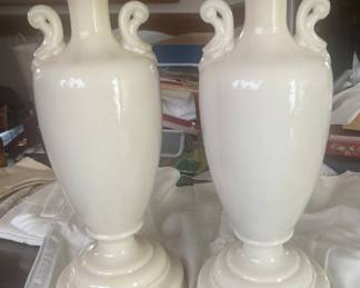 Pair of Aladdin lamps - based measure 12-1/2” high - alacite