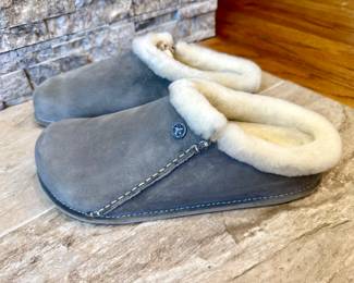 SOLD; Men's brand new Birkenstock Zermatt lined slippers; size 45