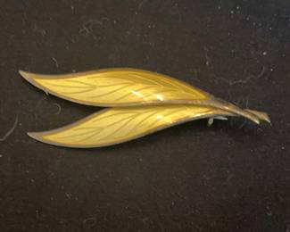 Beautiful Sterling Nune Norway Brooch