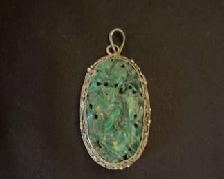 02 Beautiful Carved Chinese Malachite Pendant