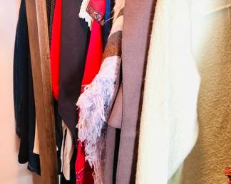 Harve Benard and More Ladies Clothing