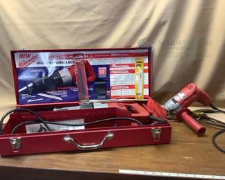Milwaukee Magnum Hole Shooter Corded Drill