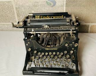Underwood No. 5 Manual Typewriter