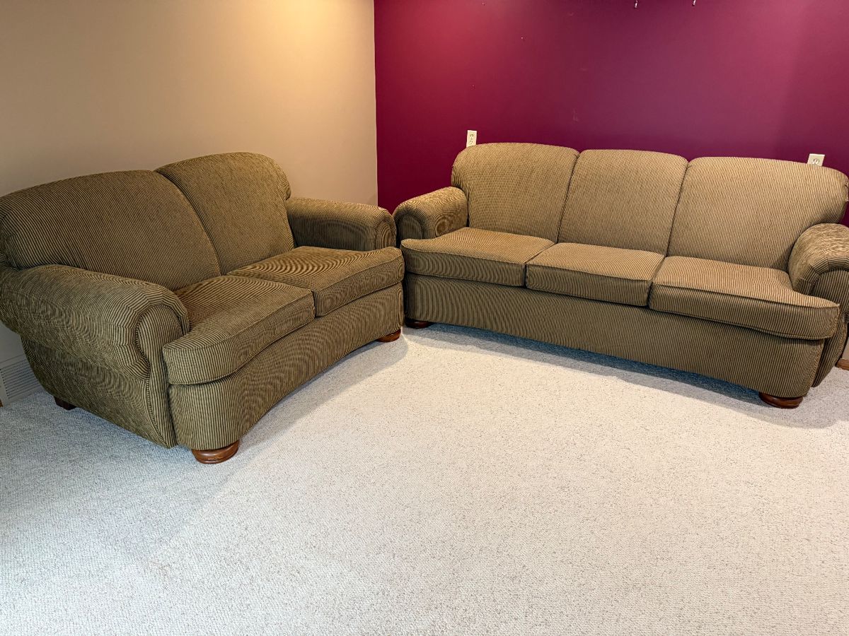 Olive Green Couch and Loveseat. Excellent Condition!! Hardly used!!  A good find!!