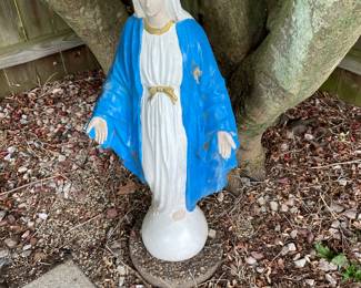 Concrete statue
