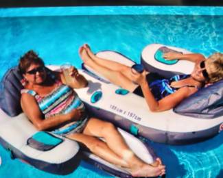 Pool floats
