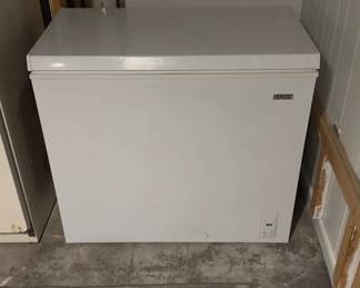 Chest freezer
