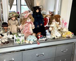 Vintage porcelain dolls