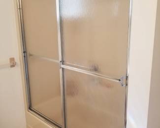 Glass shower doors