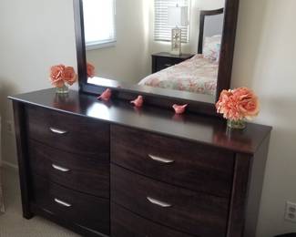 King bedroom suite: long dresser with mirror