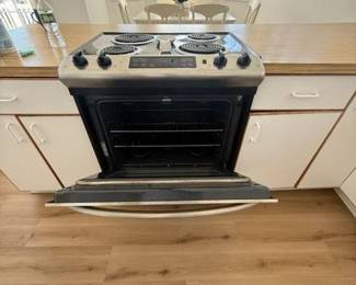 GE electric range