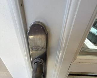 Newer Larson storm door