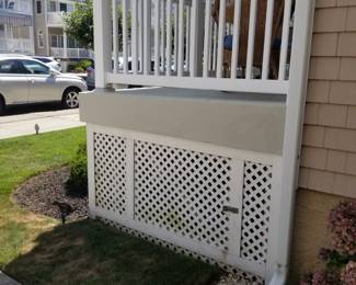 Vinyl railing; lattice
