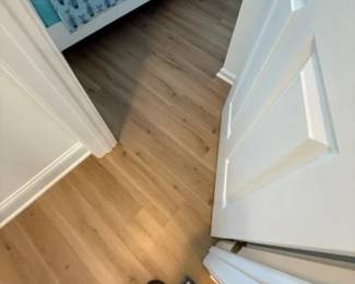 Floating flooring