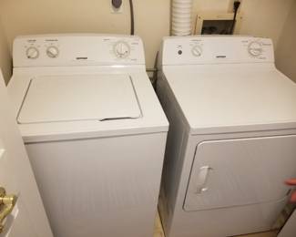 Hotpoint washing machine & ELECTRIC dryer