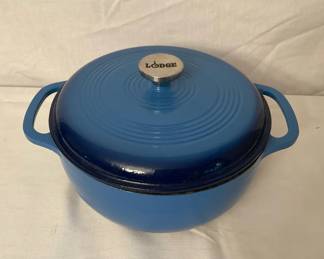 07 Lodge Dutch Oven