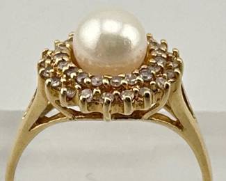 14kt pearl and diamond ring