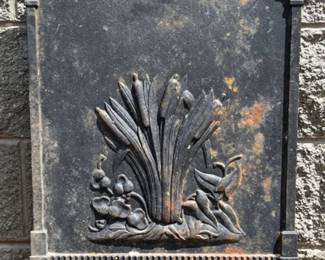 Cast iron wall hung garden planter