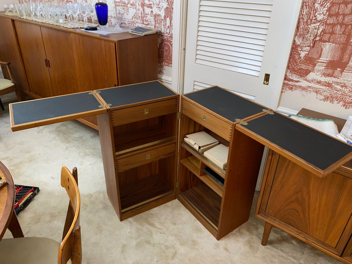 Dyrlund MCM folding Captain’s Bar -Reno Wahl Iverson -open and  unfolded 