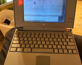 Vtg. Apple computer