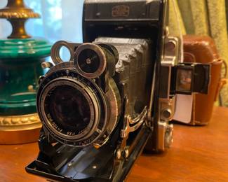 Vtg. Camera