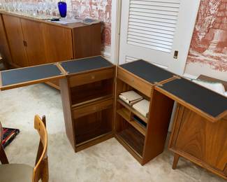 Dyrlund MCM folding Captain’s Bar -Reno Wahl Iverson -open and unfolded