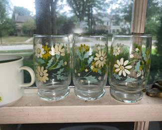 Daisy glasses