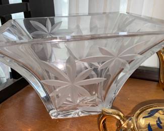 Heavy crystal rectangular vase