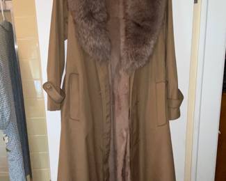 Vtg fur collar coat