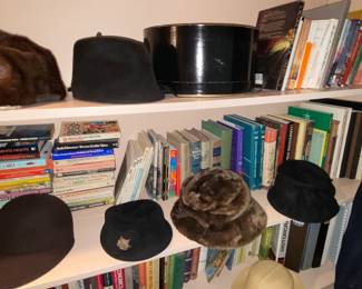 Vtg. Lady’s hats