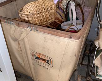 Laundry cart