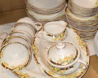 Harlem Crockery china set - with 22k gold accents