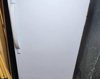 Upright freezer