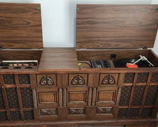 Vintage stereo console